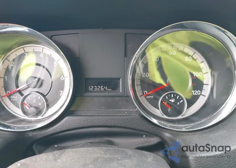 2013 Dodge Grand Caravan Sxt from USA, damaged, VIN 2C4RDGCG0DR522376